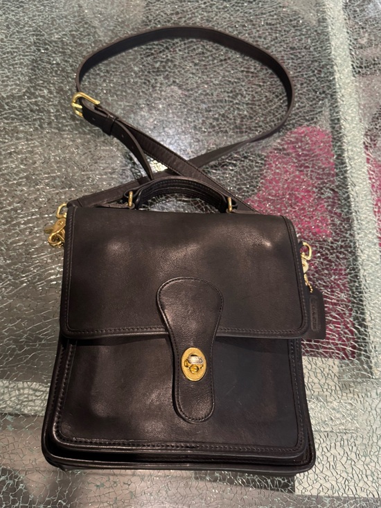 Coach Handbags - Coach Black Classic Leather crossbody Bag with Gold Hardware Charm